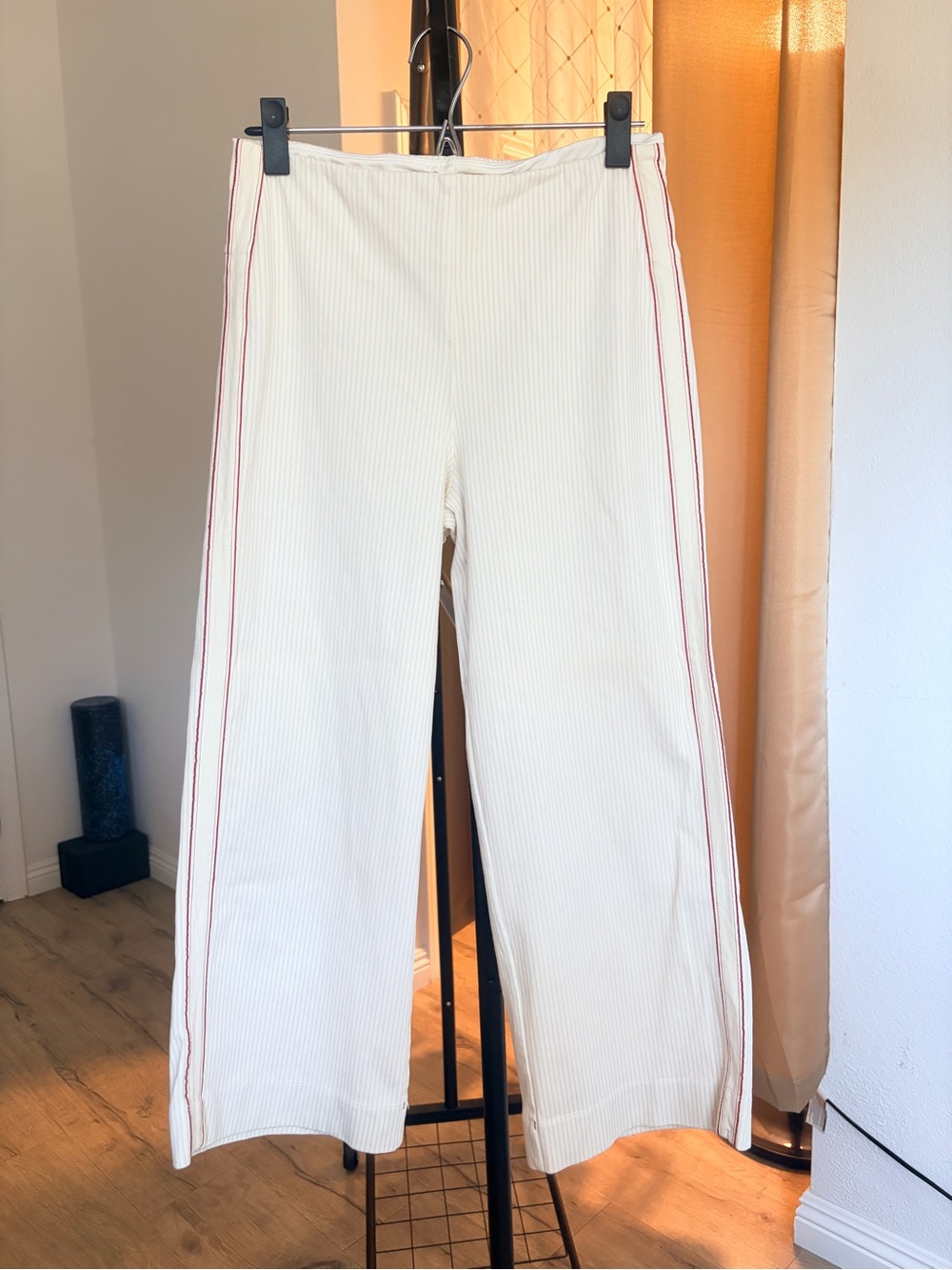 Tummy control stretch Cream Wide-Leg ankle length Pants with Red Side Stripes